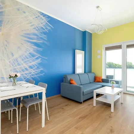 Colorful Rataje With Parking And Air Conditioning By Renters Poznan