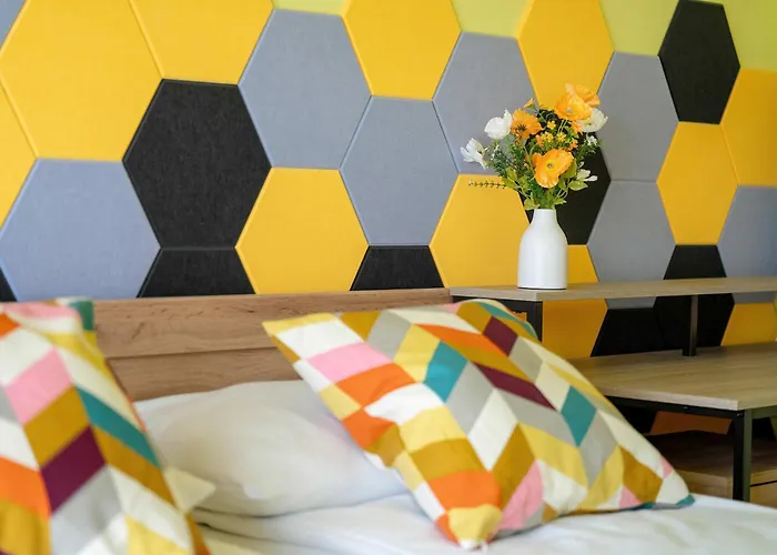 Apartment Colorful Rataje With Parking And Air Conditioning By Renters