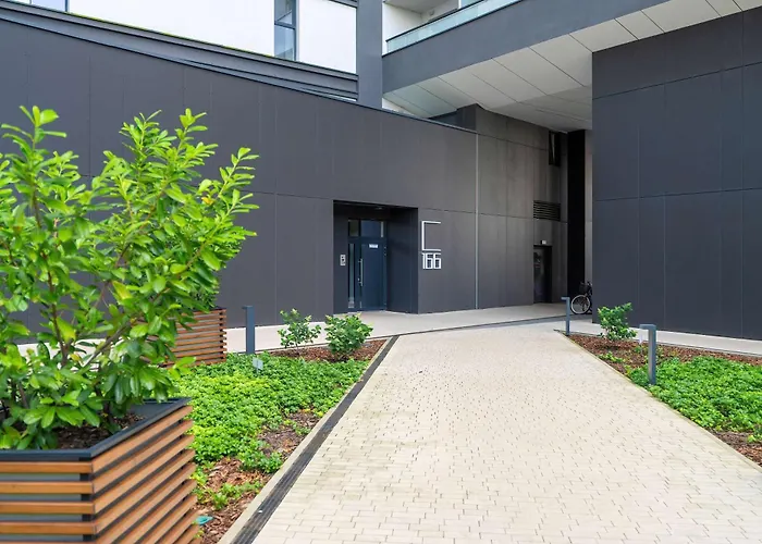 Colorful Rataje With Parking And Air Conditioning By Renters Posen