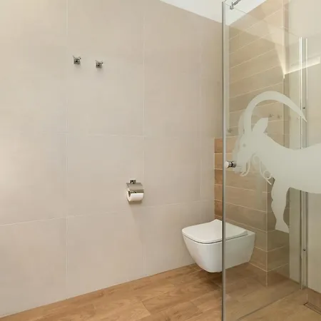 Colorful Rataje With Parking And Air Conditioning By Renters * פוזנן