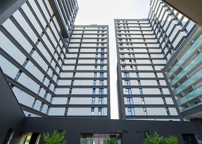 Colorful Rataje With Parking And Air Conditioning By Renters Apartment *