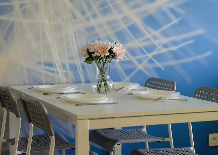 Colorful Rataje With Parking And Air Conditioning By Renters Poznan